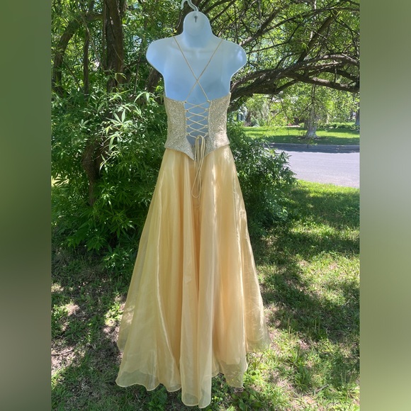 90s golden gown/prom dress size 4 - Picture 6 of 16
